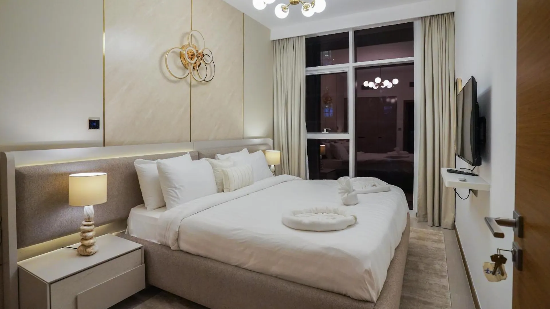 26- Luxury Waterfront 2Br With Infinity Pool Near Burj Khalifa And Dubai Mall