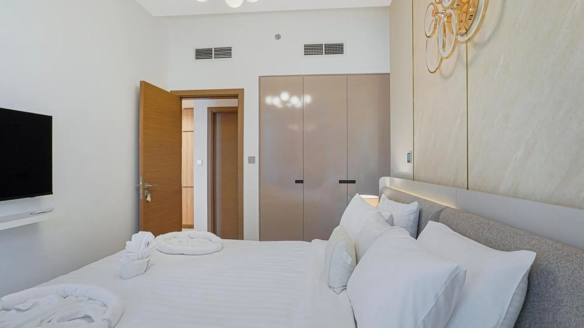 Appartamento 26- Luxury Waterfront 2Br With Infinity Pool Near Burj Khalifa And Dubai Mall