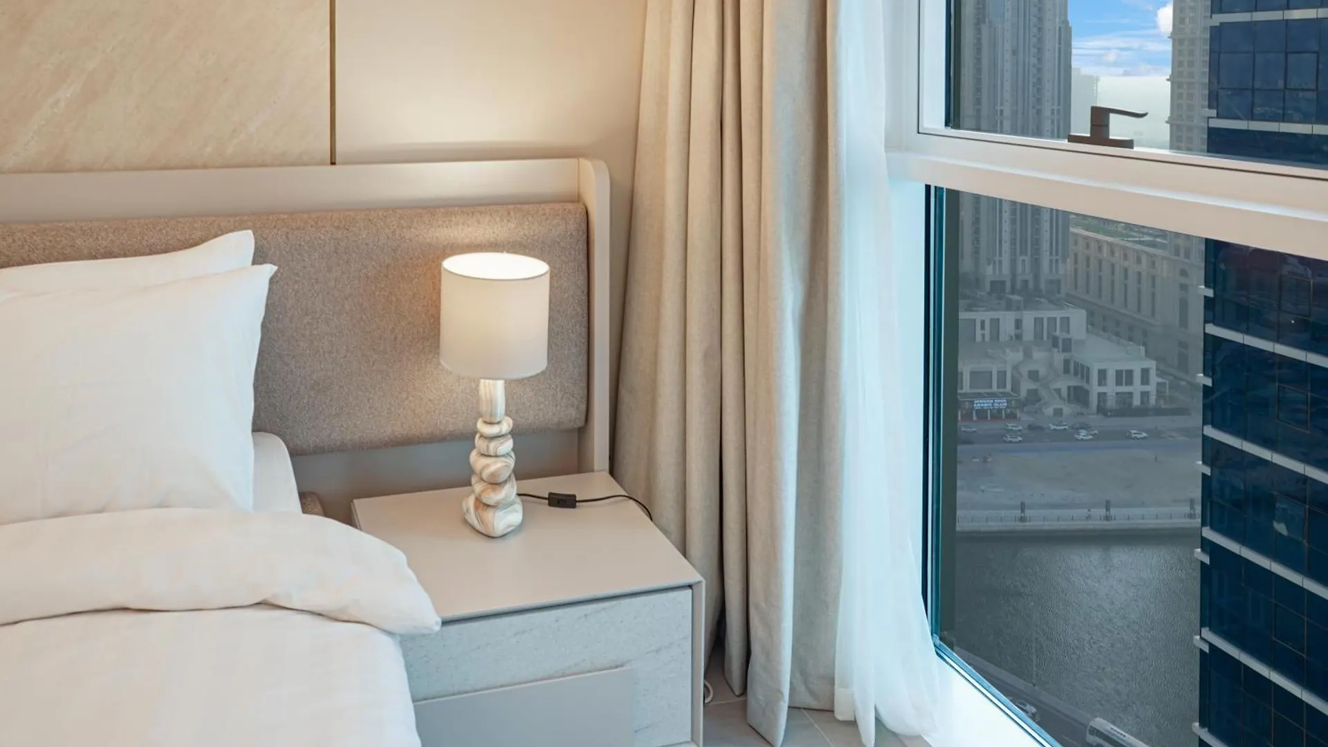 26- Luxury Waterfront 2Br With Infinity Pool Near Burj Khalifa And Dubai Mall